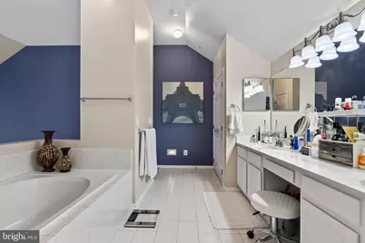 5155 Ballycastle Cir Circle, Alexandria, VA 22315 - Photo 23