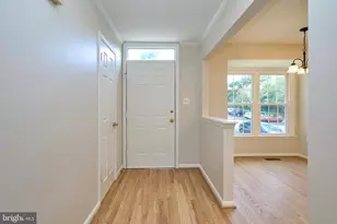 6319 Mary Todd Ct, Centreville, VA 20121 - Photo 3