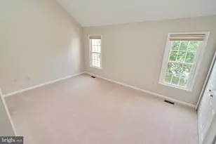 6319 Mary Todd Ct, Centreville, VA 20121 - Photo 17
