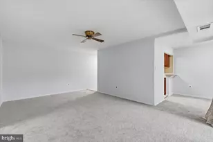 1923 Wilson Ln, McLean, VA 22102 - Photo 7