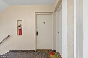 1923 Wilson Ln, McLean, VA 22102 - Photo 3