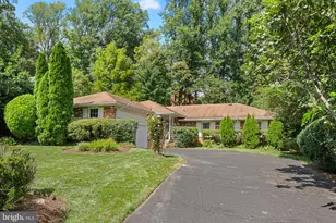 8114 Langbrook Rd, Springfield, VA 22152 - Photo 25
