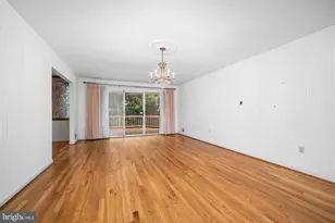 8114 Langbrook Rd, Springfield, VA 22152 - Photo 3