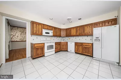 8114 Langbrook Road, Springfield, VA 22152 - Photo 7