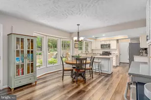 12035 Lake Newport Rd, Reston, VA 20194 - Photo 3