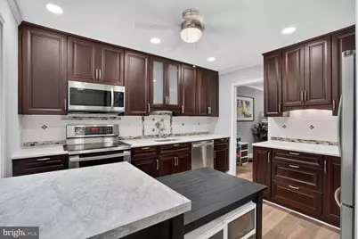7372 Stream Way, Springfield, VA 22152 - Photo 5
