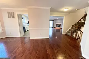 6319 Chaucer View Cir, Alexandria, VA 22304 - Photo 11