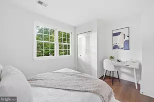 10196 Bessmer Ln, Fairfax, VA 22032 - Photo 23