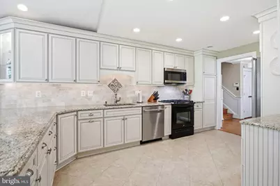 4229 Worcester Drive, Fairfax, VA 22032 - Photo 9