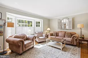 4229 Worcester Dr, Fairfax, VA 22032 - Photo 3
