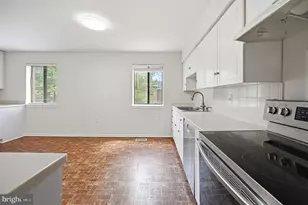 2908 Jermantown Rd, Oakton, VA 22124 - Photo 19