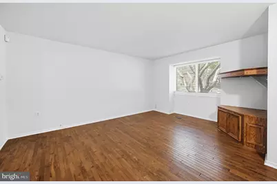 2908 Jermantown Road #24, Oakton, VA 22124 - Photo 5