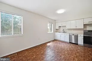 2908 Jermantown Rd, Oakton, VA 22124 - Photo 13