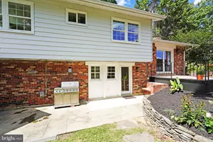 2231 William and Mary Dr, Alexandria, VA 22308 - Photo 29