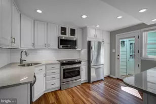 2231 William and Mary Dr, Alexandria, VA 22308 - Photo 11