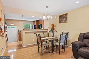 6586 Skylemar Trail, Centreville, VA 20121 - Photo 9