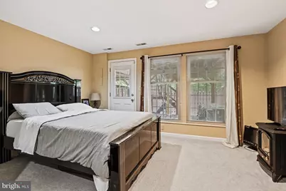 6586 Skylemar Trail, Centreville, VA 20121 - Photo 15