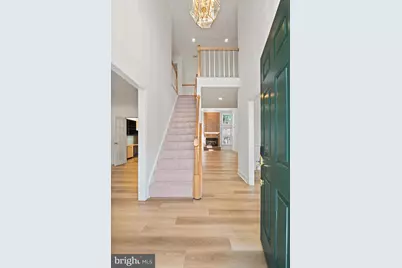 1944 Lord Fairfax Road, Vienna, VA 22182 - Photo 3