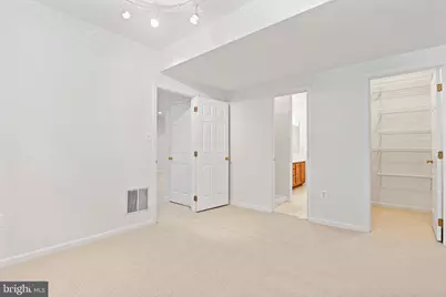 1944 Lord Fairfax Road, Vienna, VA 22182 - Photo 35