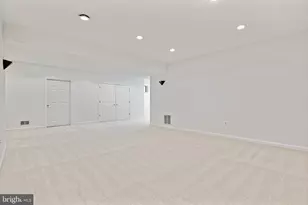 1944 Lord Fairfax Rd, Vienna, VA 22182 - Photo 33