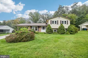 5204 Holden St, Fairfax, VA 22032 - Photo 1