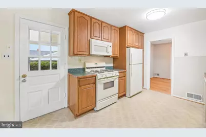 5204 Holden Street, Fairfax, VA 22032 - Photo 17