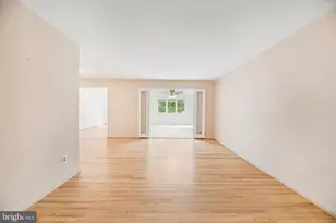 5204 Holden St, Fairfax, VA 22032 - Photo 9