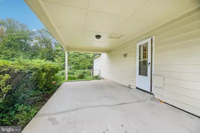5204 Holden Street, Fairfax, VA 22032 - Photo 5