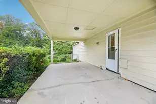 5204 Holden St, Fairfax, VA 22032 - Photo 5
