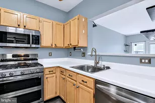 14300 Grape Holly Grove, Centreville, VA 20121 - Photo 7