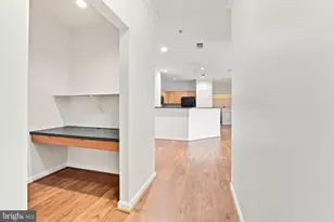 5124 Brittney Elyse Cir, Centreville, VA 20120 - Photo 9