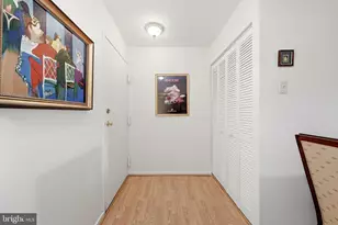 1643 Parkcrest Cir, Reston, VA 20190 - Photo 5