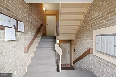 1643 Parkcrest Circle #301, Reston, VA 20190 - Photo 3