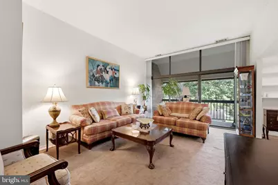 1643 Parkcrest Circle #301, Reston, VA 20190 - Photo 25