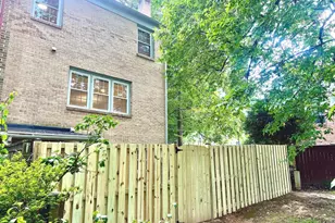 9599 Blake Park Ct, Fairfax, VA 22031 - Photo 35