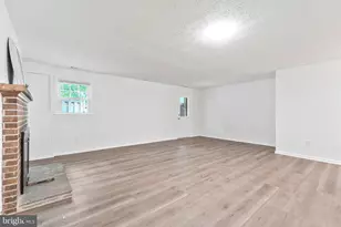9599 Blake Park Ct, Fairfax, VA 22031 - Photo 25