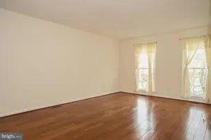5431 Helm Ct, Fairfax, VA 22032 - Photo 3