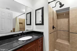 7877 Painted Daisy Dr, Springfield, VA 22152 - Photo 29
