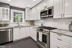 2840 W George Mason Rd, Falls Church, VA 22042 - Photo 9