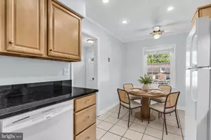 8105 Kingsway Ct, Springfield, VA 22152 - Photo 7