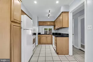 8105 Kingsway Ct, Springfield, VA 22152 - Photo 27