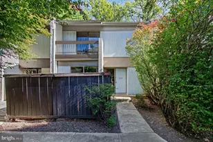 11606 Newbridge Ct, Reston, VA 20191 - Photo 9