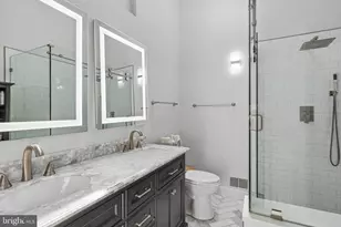 [Address not provided], Fairfax, VA 22033 - Photo 25