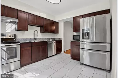 2155 Pond View Court, Reston, VA 20191 - Photo 7