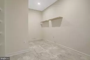 2451 Midtown Ave, Alexandria, VA 22303 - Photo 9