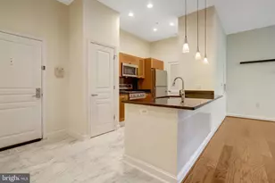 2451 Midtown Ave, Alexandria, VA 22303 - Photo 3