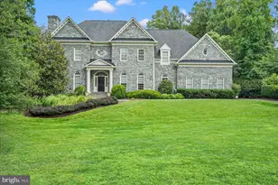 3109 Whimbrell Ct, Oakton, VA 22124 - Photo 1
