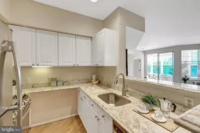 1625 International Drive #421, McLean, VA 22102 - Photo 9