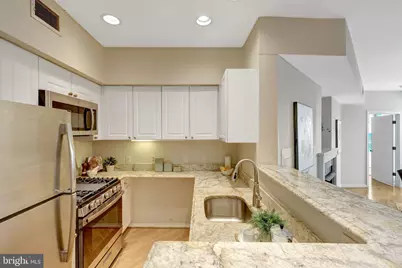 1625 International Drive #421, McLean, VA 22102 - Photo 5