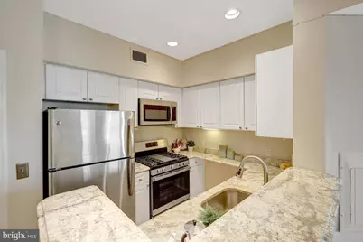 1625 International Drive #421, McLean, VA 22102 - Photo 7